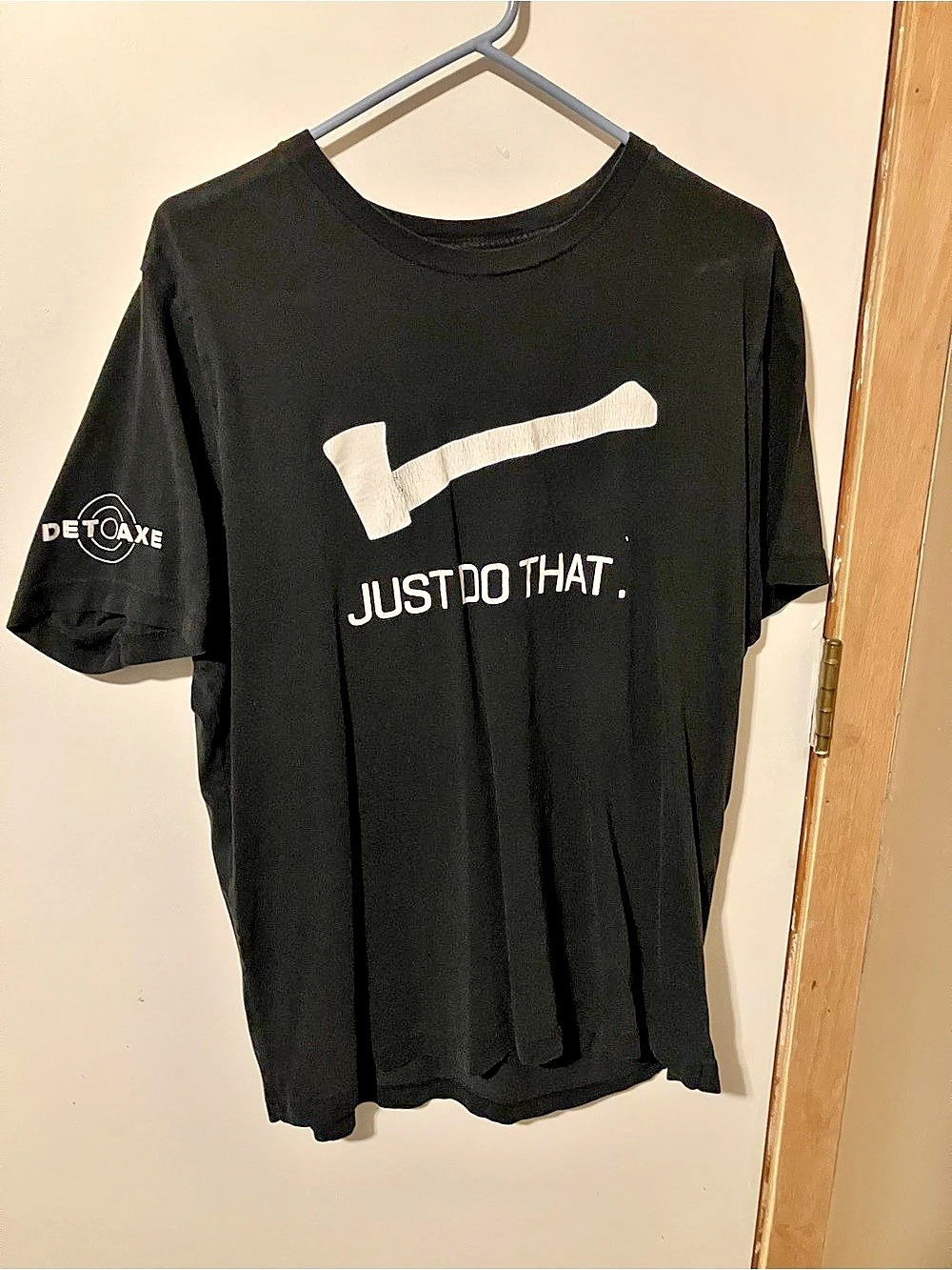 Graphic Short Sleeve Tee in Black